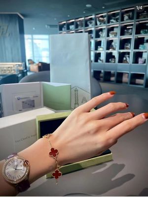 جودة  18K Gold And Real Diamonds Van Cleef And Arpels 5 Motifs Vintage Alhambra Bracelet مصنع