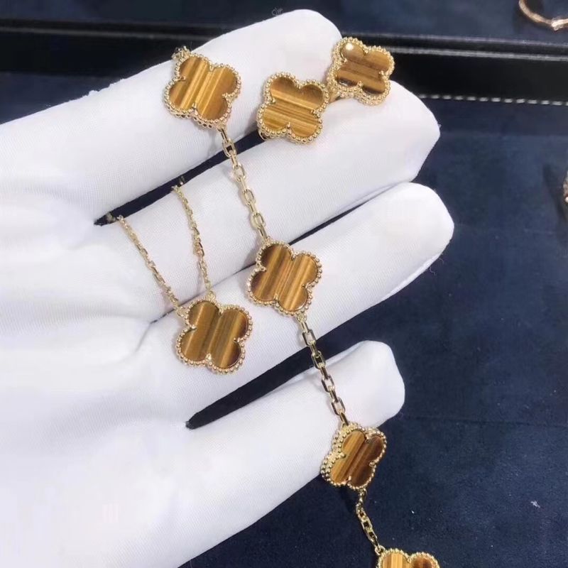 جودة سوار فان كليف أند آربلز من الذهب والماس الحقيقي عيار 18 قيراطًا بخمس زخارف فينتاج ألامبرا مصنع