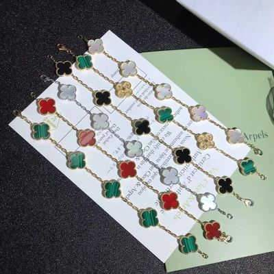 جودة أساور ذهبية عتيقة من الذهب عيار 18 قيراط من Van Cleef & Arpels مصنع