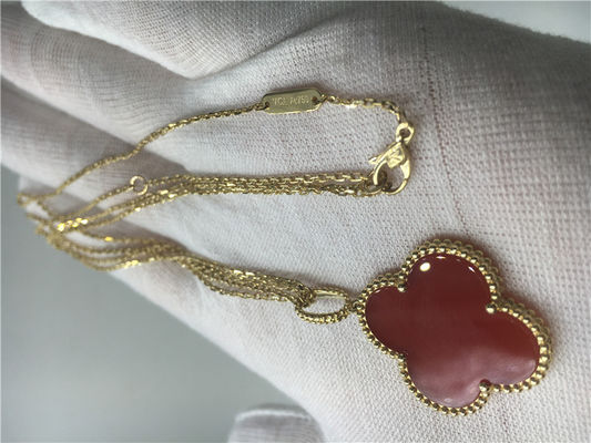 جودة عقد LongVan Cleef Arpels من الذهب عيار 18 قيراط على شكل زهرة حمراء بدون ماسة مصنع