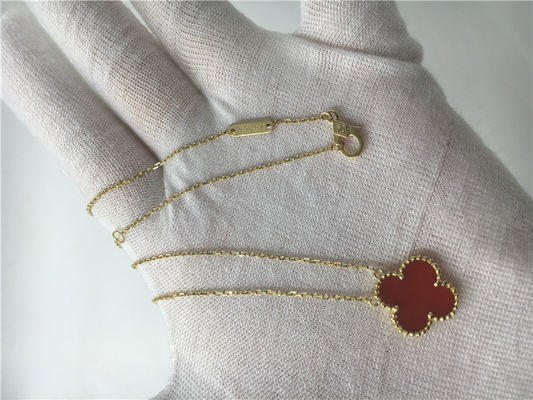 جودة عقد LongVan Cleef Arpels من الذهب عيار 18 قيراط على شكل زهرة حمراء بدون ماسة مصنع