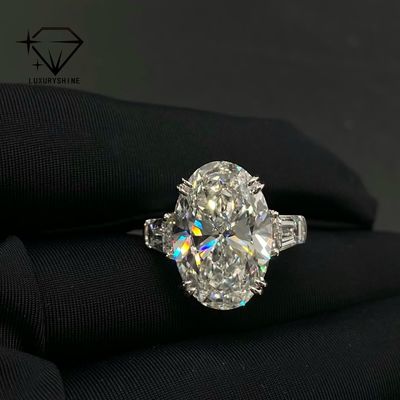 جودة خاتم سوليتير من الذهب الصلب عيار 18 قيراطًا مرصع بماسة صناعية بيضاوية الشكل من Luxuryshine بقطع VVS/VS بوزن 10 قيراط مع شهادة IGI للمجوهرات المخصصة مصنع