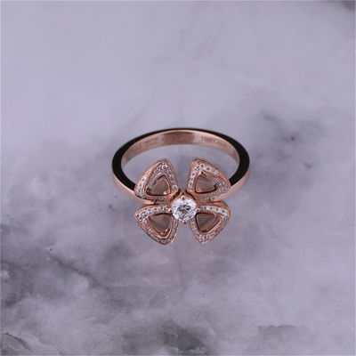 جودة Roman Love Flower Ring Fiorever خاتم من الذهب الوردي عيار 18 قيراط مرصع بماسة في الوسط وألماس مرصوف مصنع